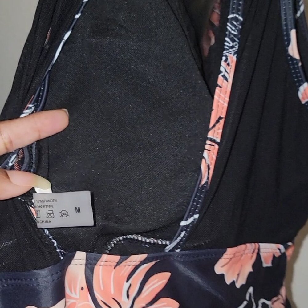 🎉 NWT MESH RUCHING TUMMY CONTROL SWIMSUIT - Picture 6 of 6